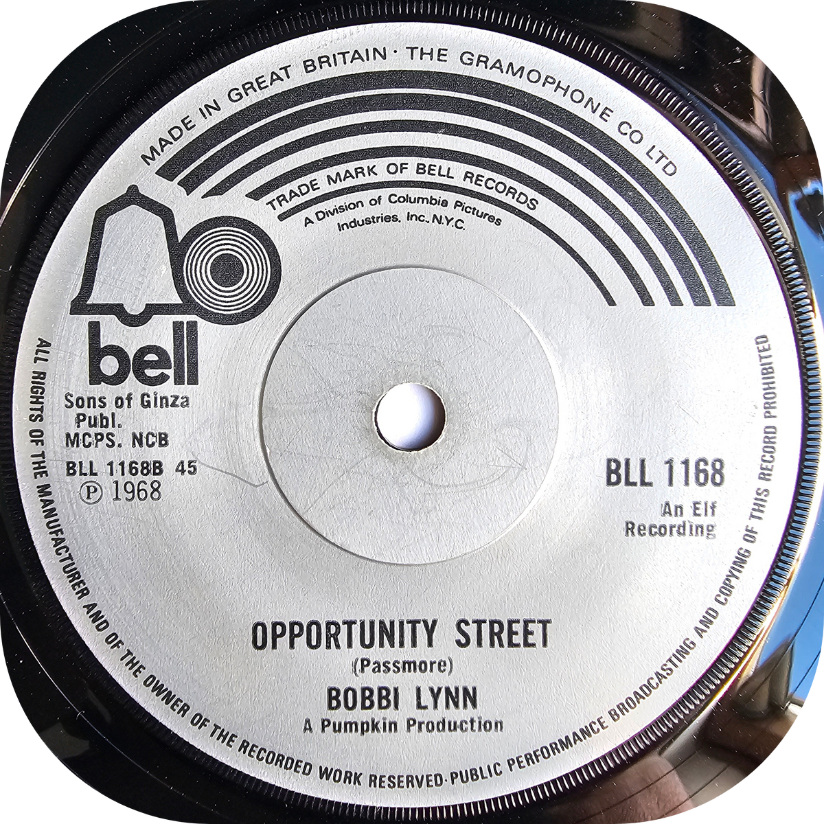 Bobbi Lynn - Earthquake - Bell
