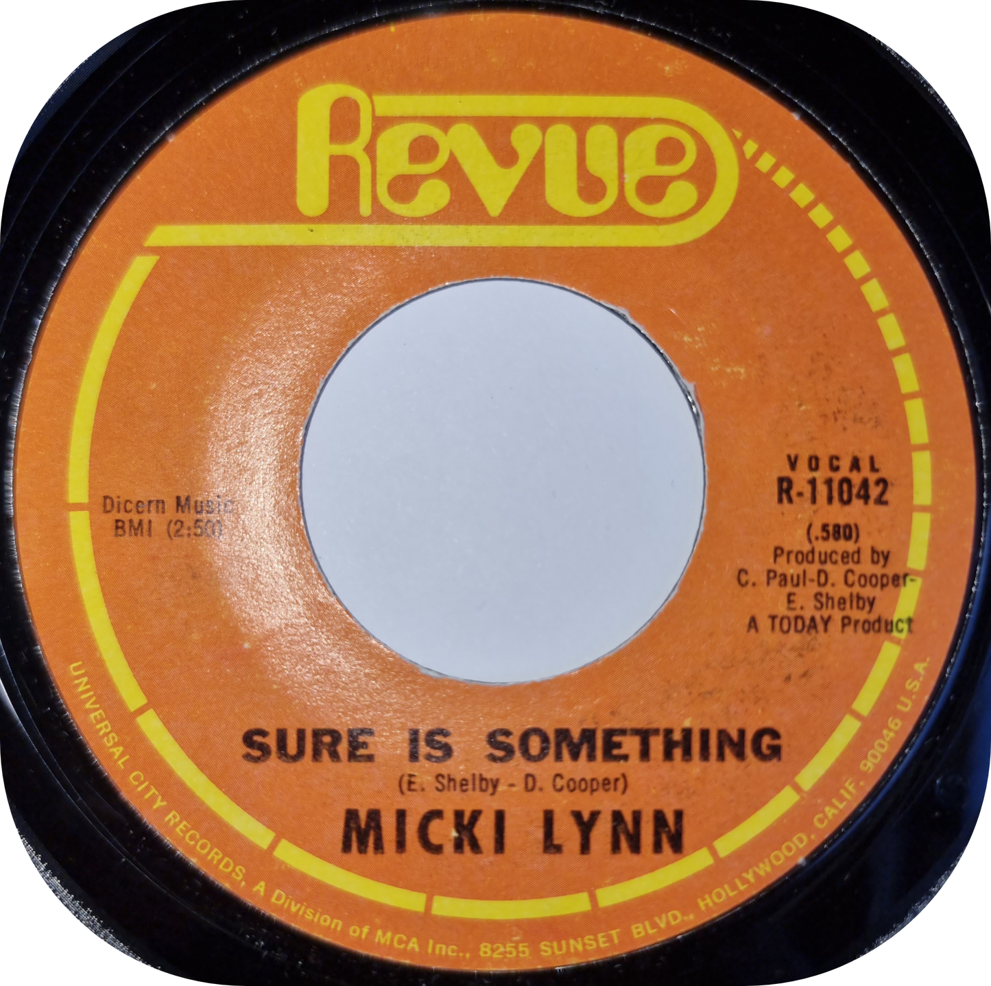 Micki Lynn - Sure Is Something - Revue
